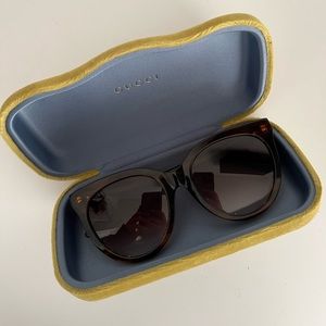 Gucci Round Cat Eye sunglasses